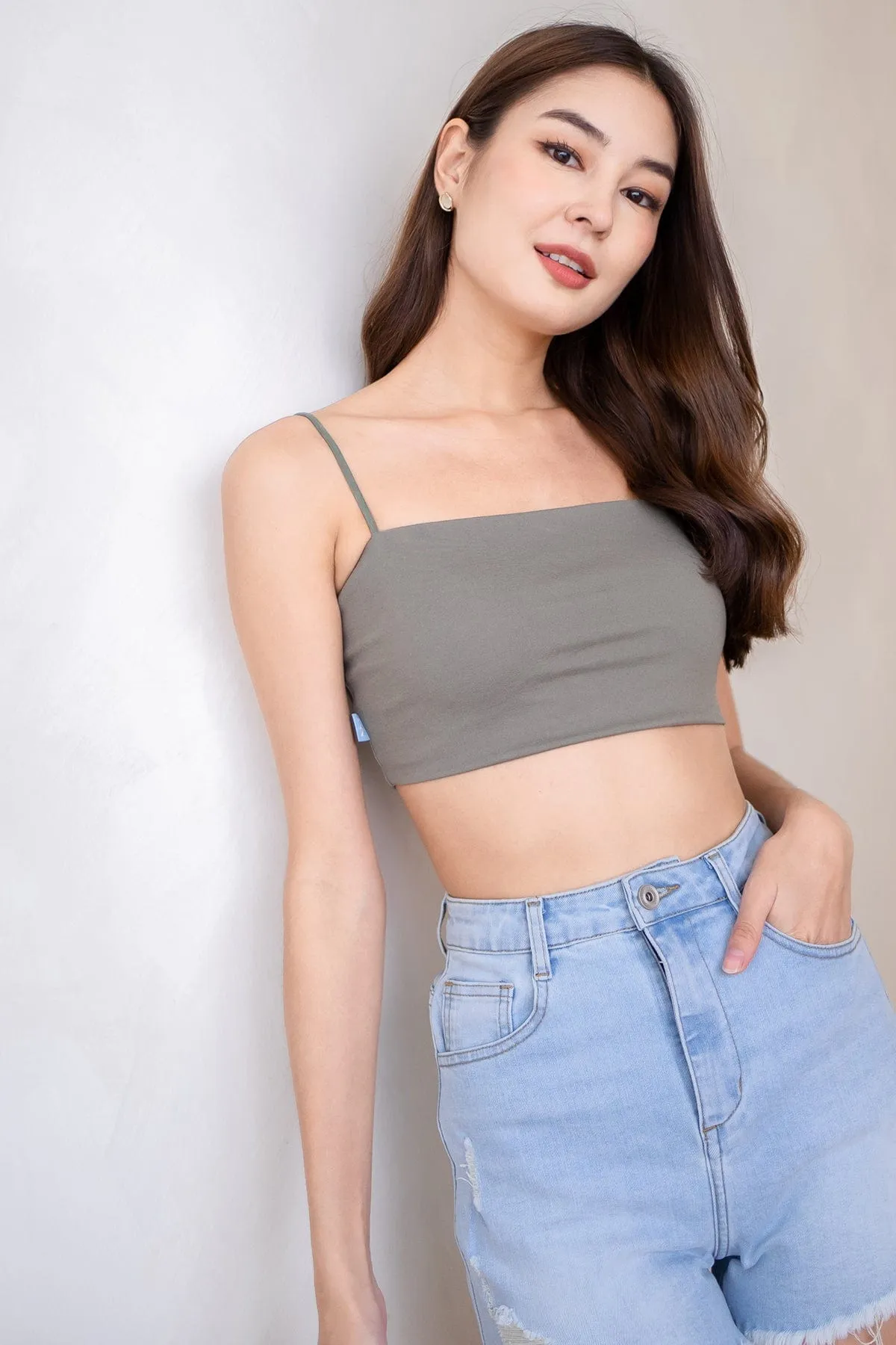 AVRIL PADDED CROP TOP IN ARMY GREEN