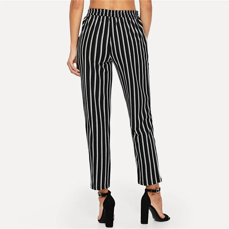 BLACK & WHITE SASSY STRIPE ANKLE PANTS