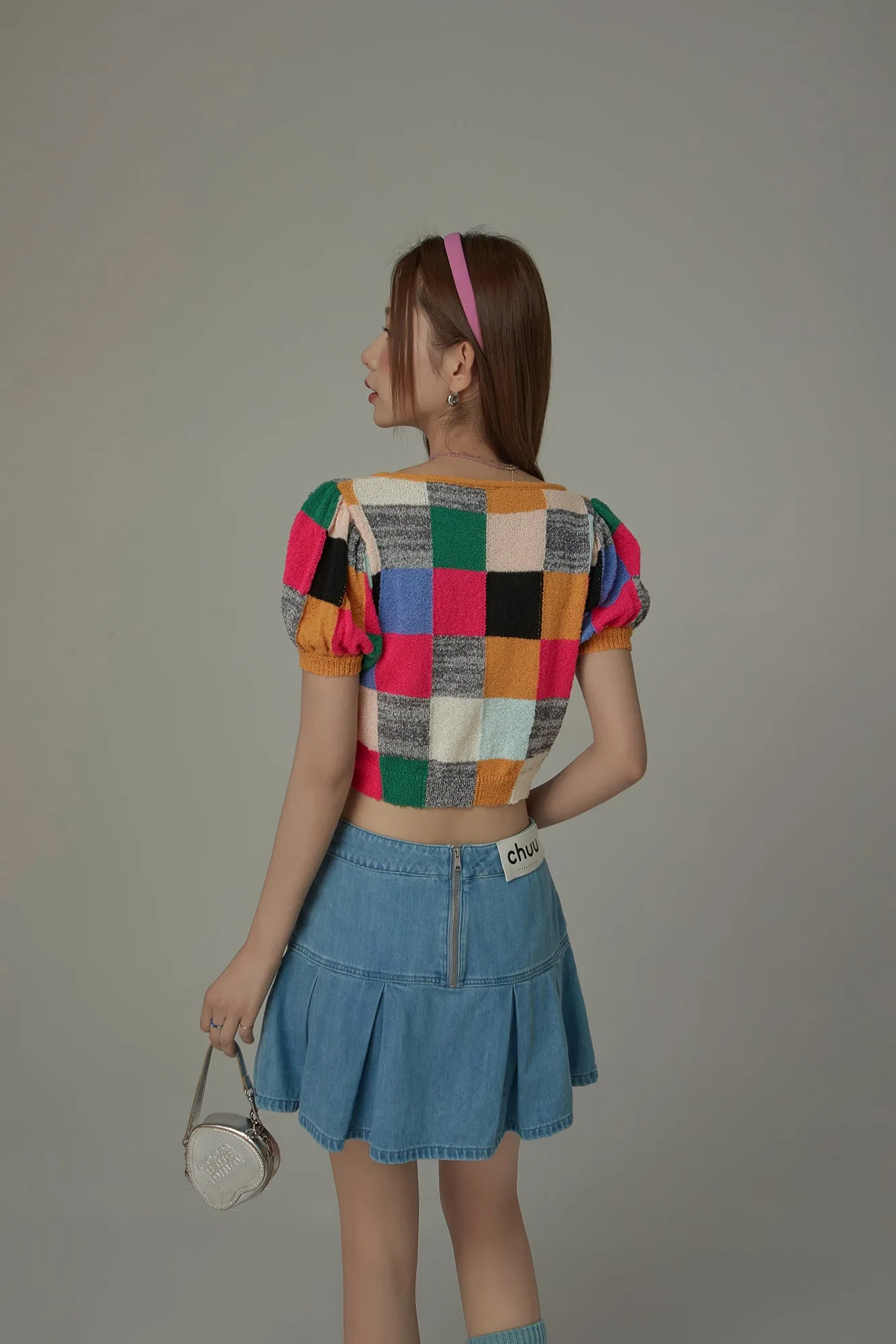 Color Check Pattern Cropped Knit Top