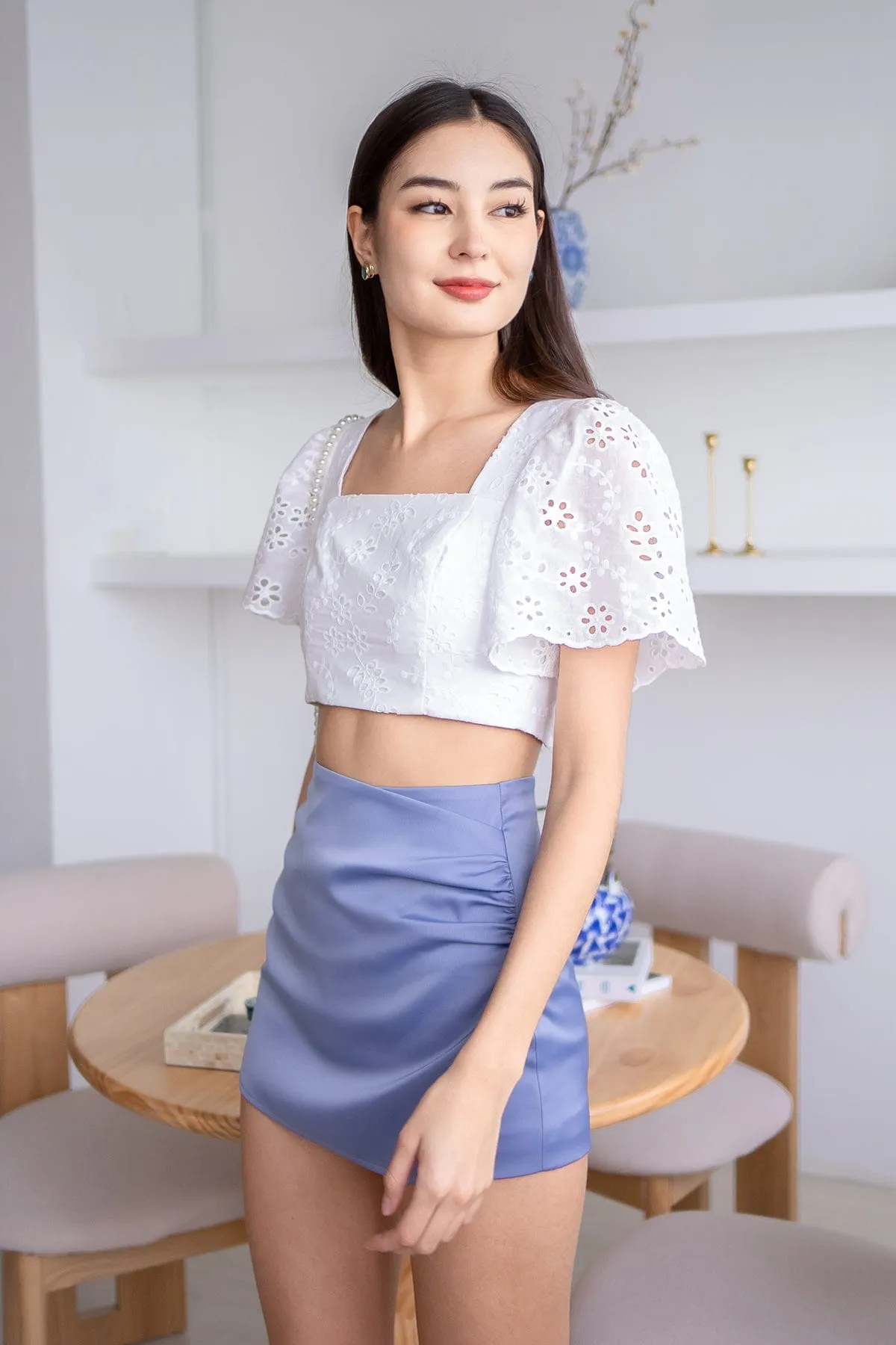 ELYSSA EYELET TOP IN WHITE