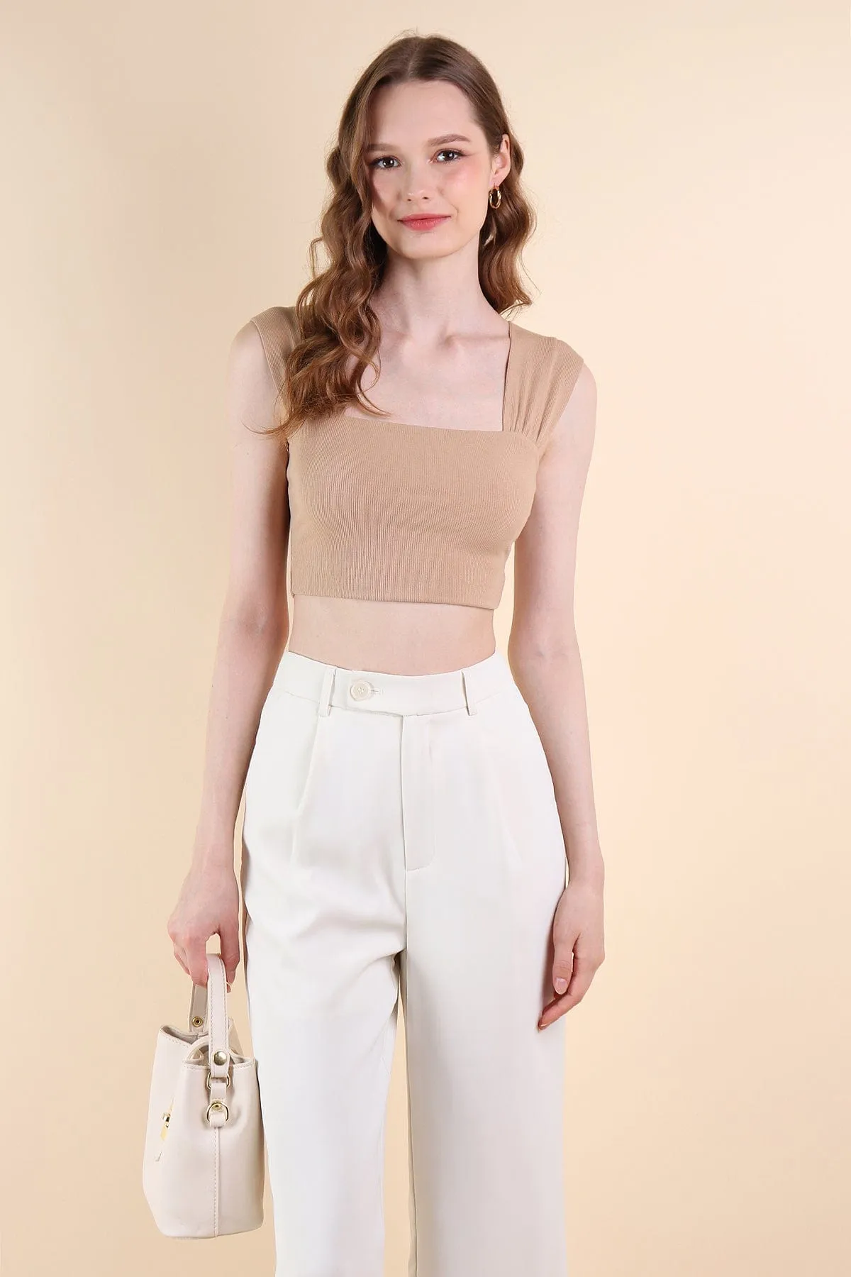 GABE RIBBED CROP TOP IN CAMEL TAUPE