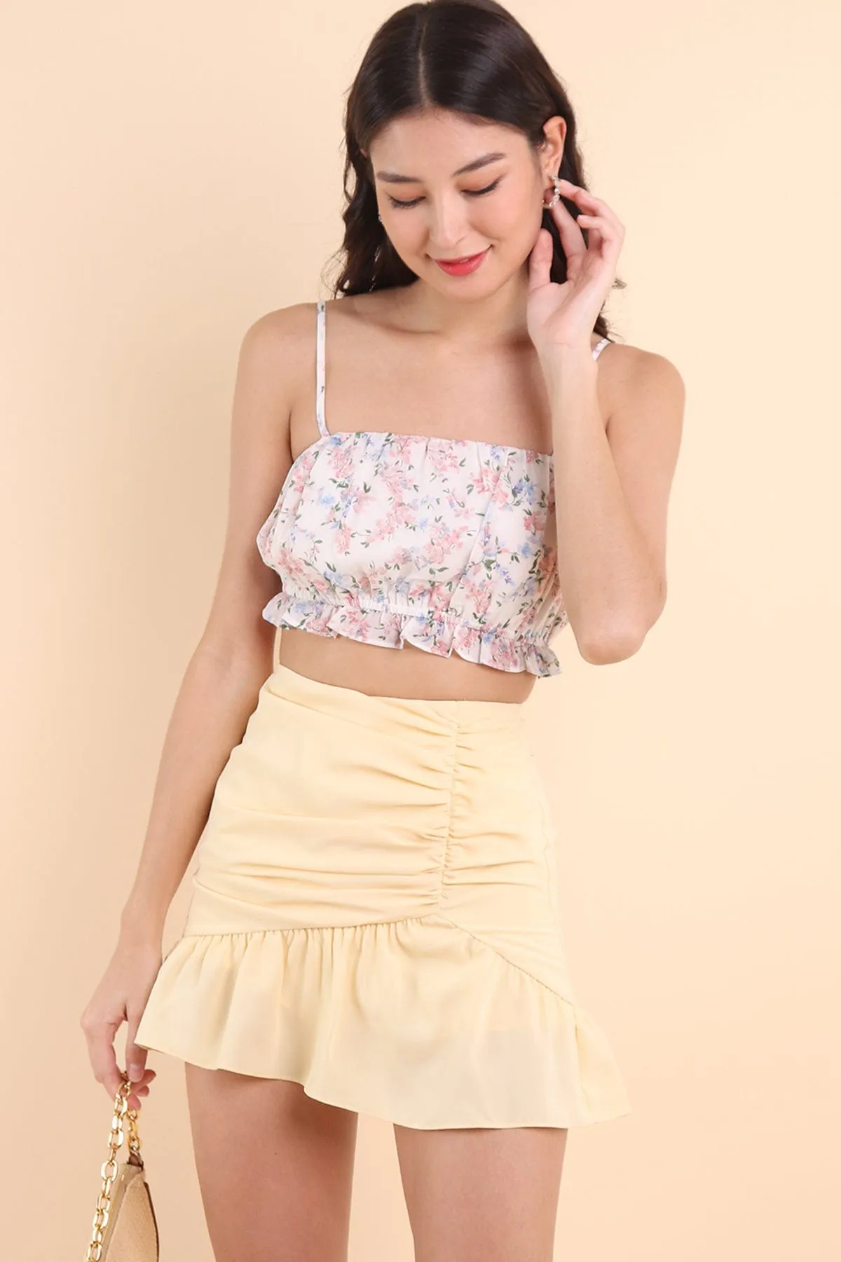 GIZELLE FLORAL SPAG TOP IN WHITE