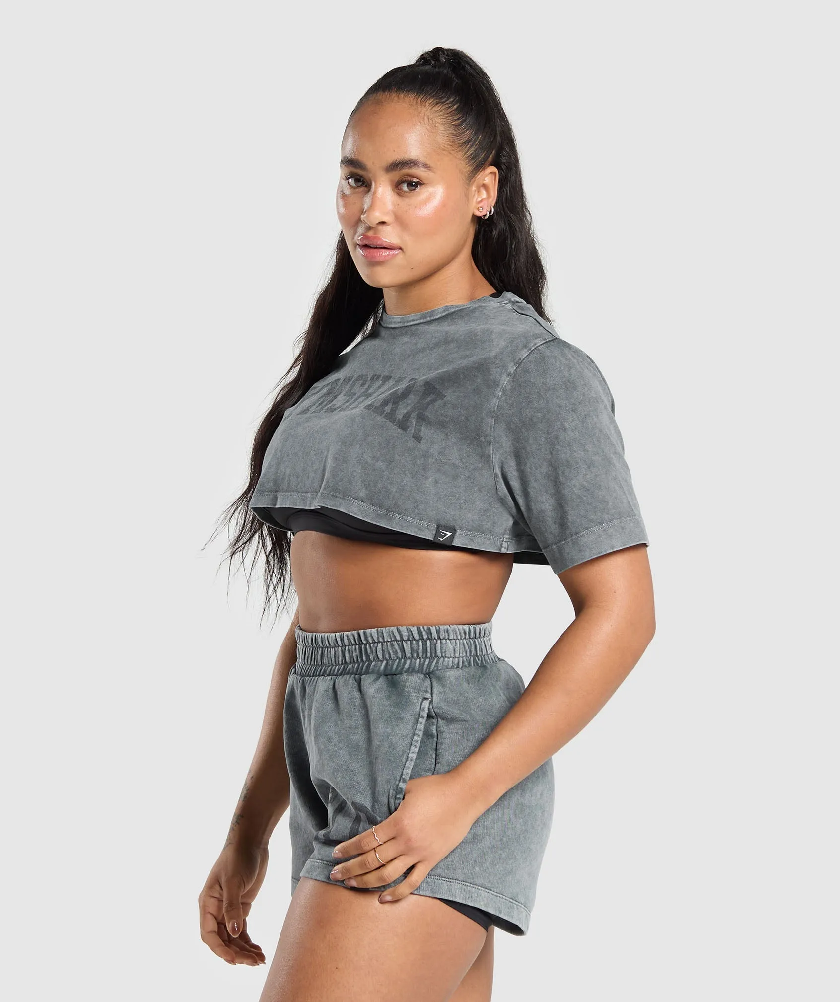 Gymshark Collegiate Shadow Washed Crop Top - Asphalt Grey