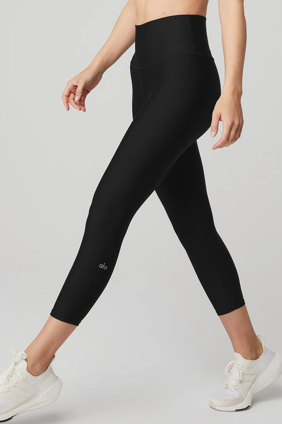 High-Waist Airlift Capri - Black